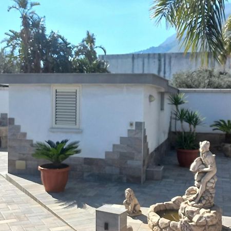 Villa Annamaria Карини Екстериор снимка