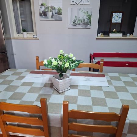 Villa Annamaria Карини Екстериор снимка