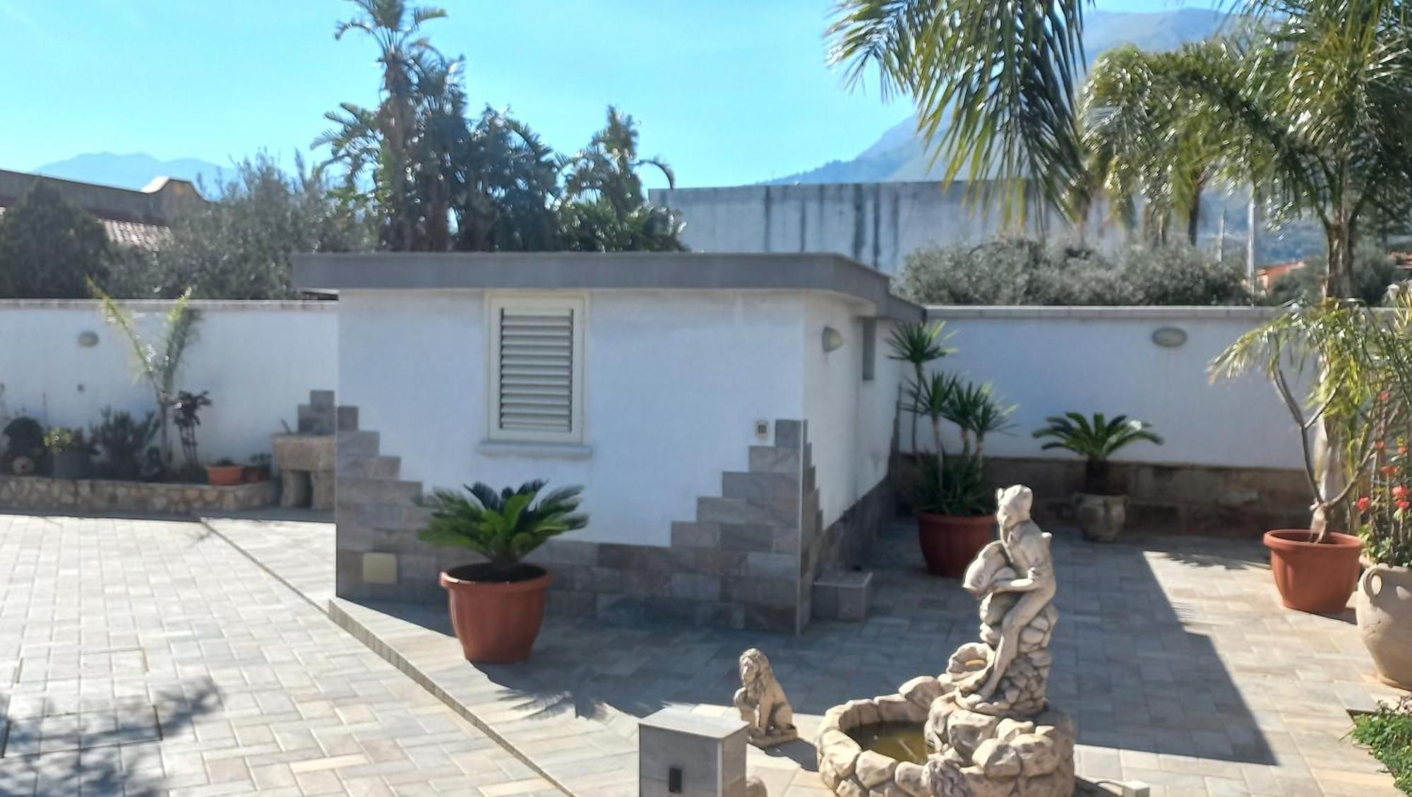 Villa Annamaria Карини Екстериор снимка